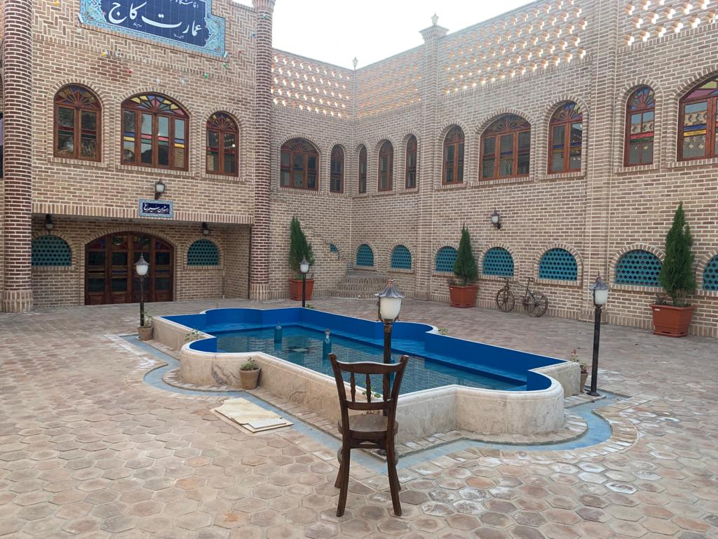 محوطه حیاط